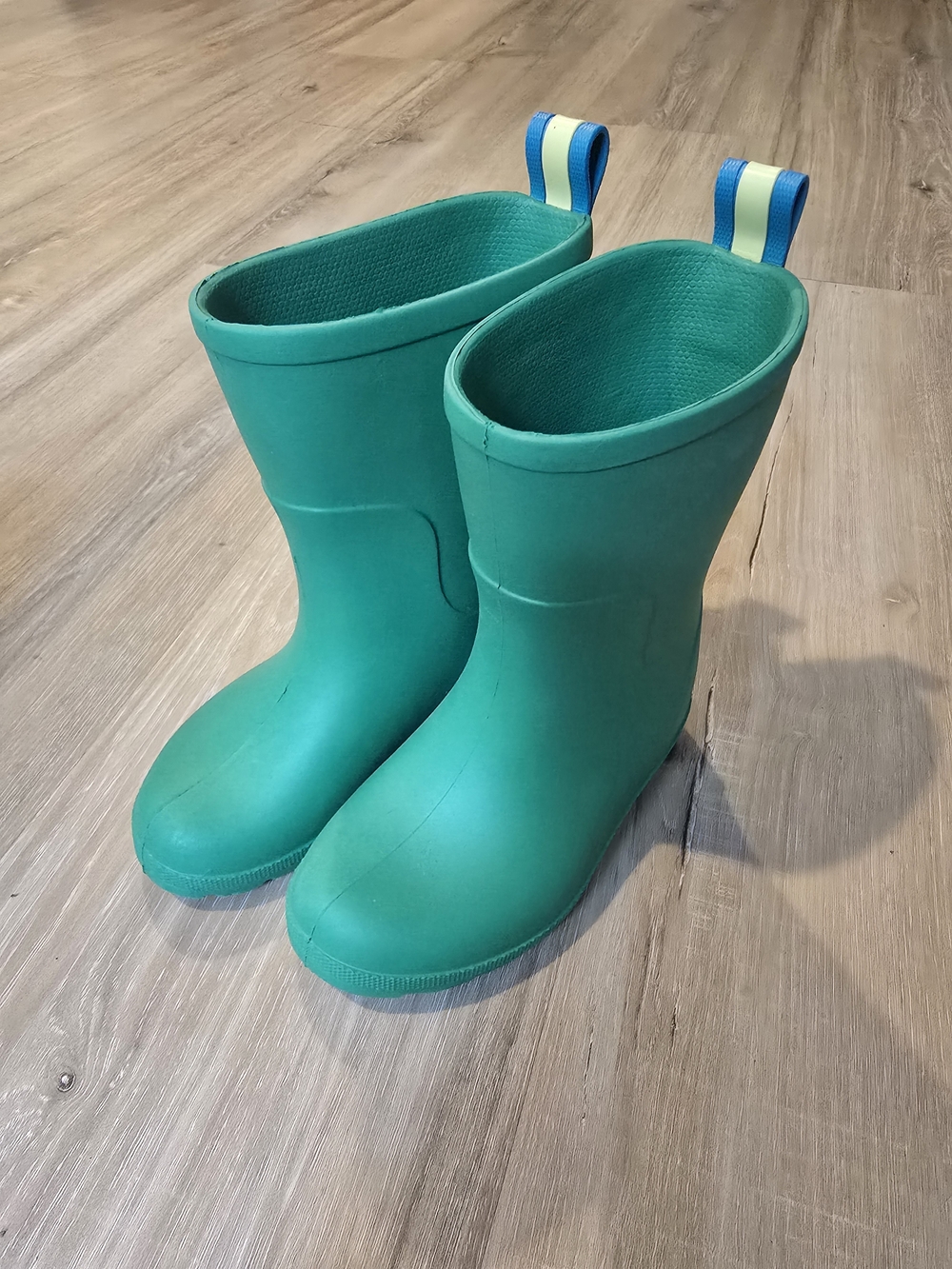 totes Kids Green Rain Boots with Blue and Yellow Pull Tabs